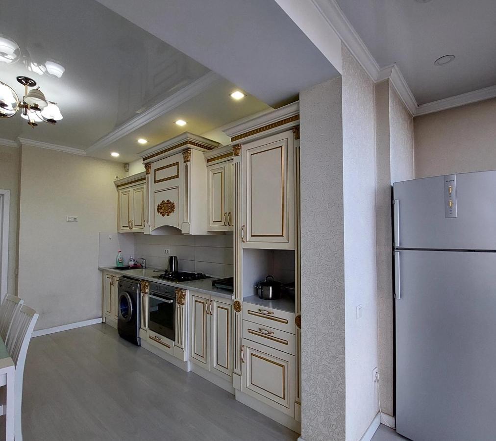 Elite Apartment In Street Mederova 50 Бішкек Екстер'єр фото