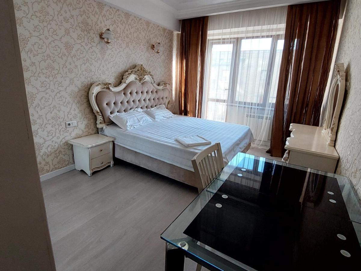 Elite Apartment In Street Mederova 50 Бішкек Екстер'єр фото